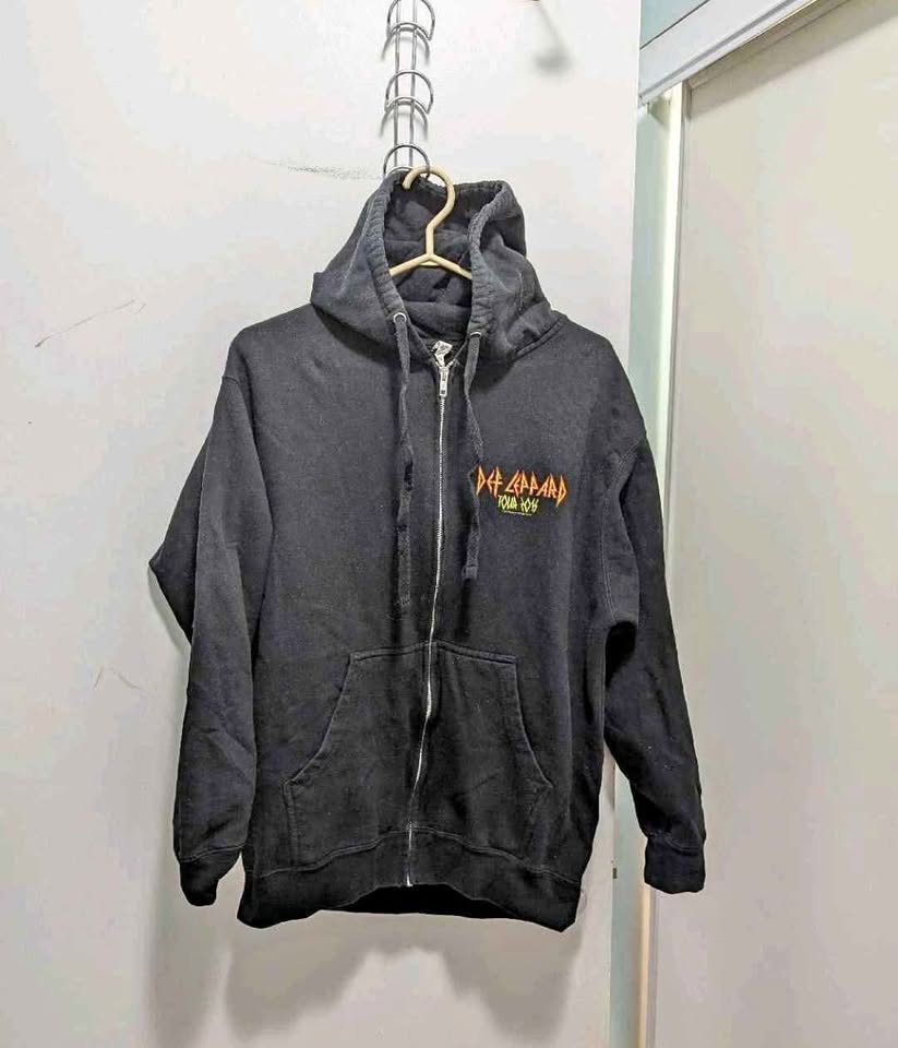 Official def Leppard tour hoodie