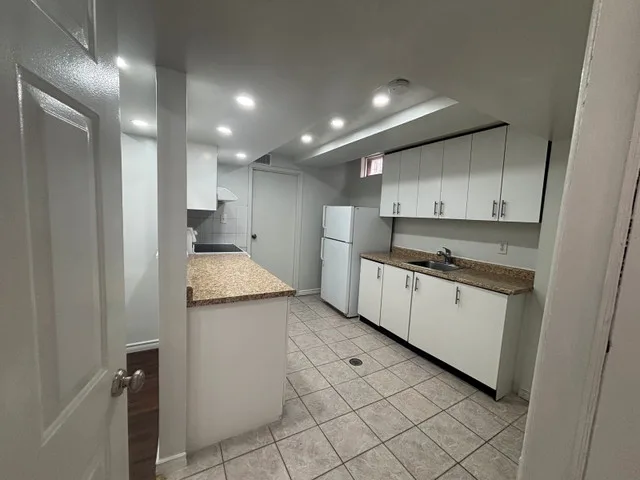 2 Bed legal basement for rent image indicator(3)