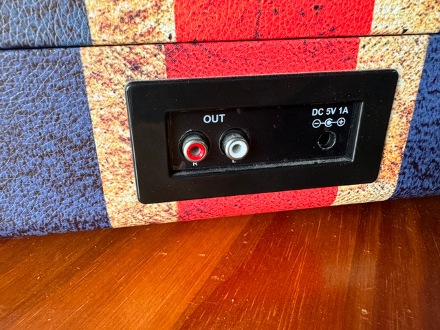 Victrola Record Player - photo 4