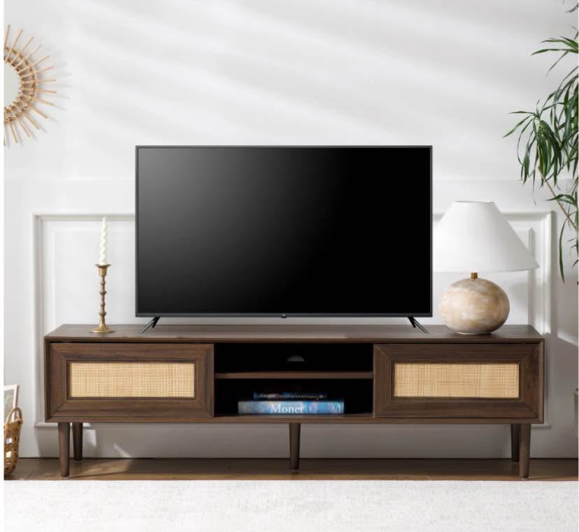🌿 Rattan Walnut TV Stand – Excellent Condition 🌿 - photo 3