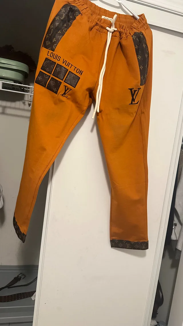 Louis Vuitton Pants image indicator(2)