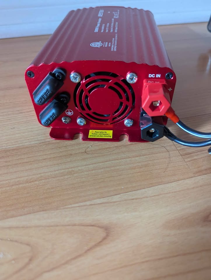 BESTEK 500W Power Inverter DC 12V to 110V AC Converter - photo 3