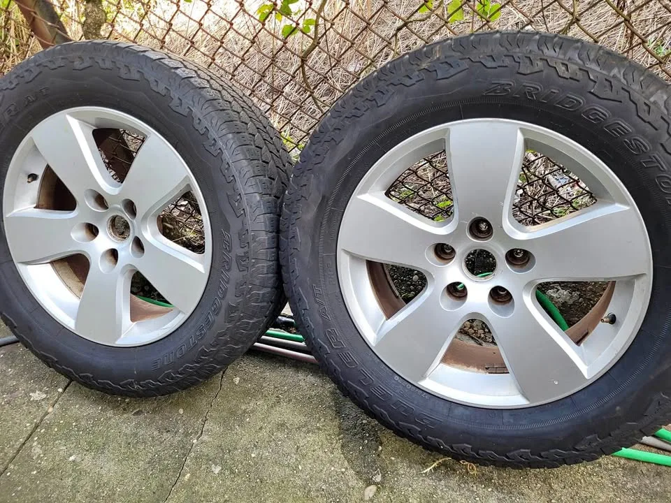 2009 Dodge Ram Rims & Bridgestone Tires thumbnail