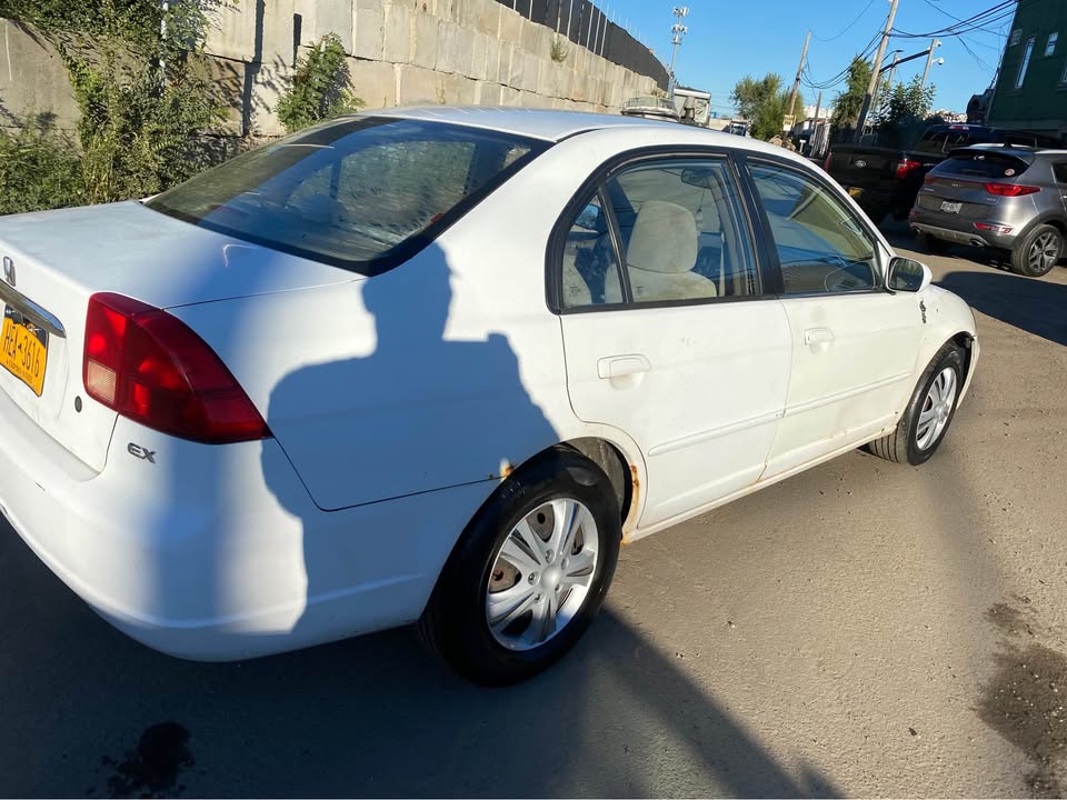 2002 Honda Civic · EX Sedan 4D - photo 3