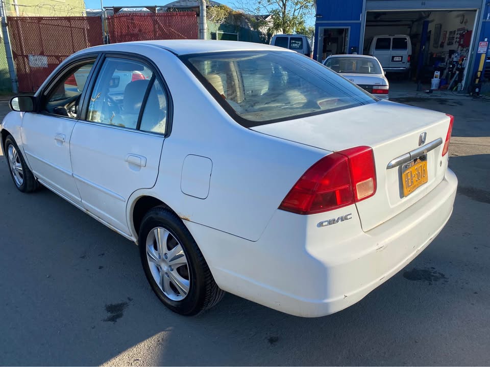 2002 Honda Civic · EX Sedan 4D - photo 4