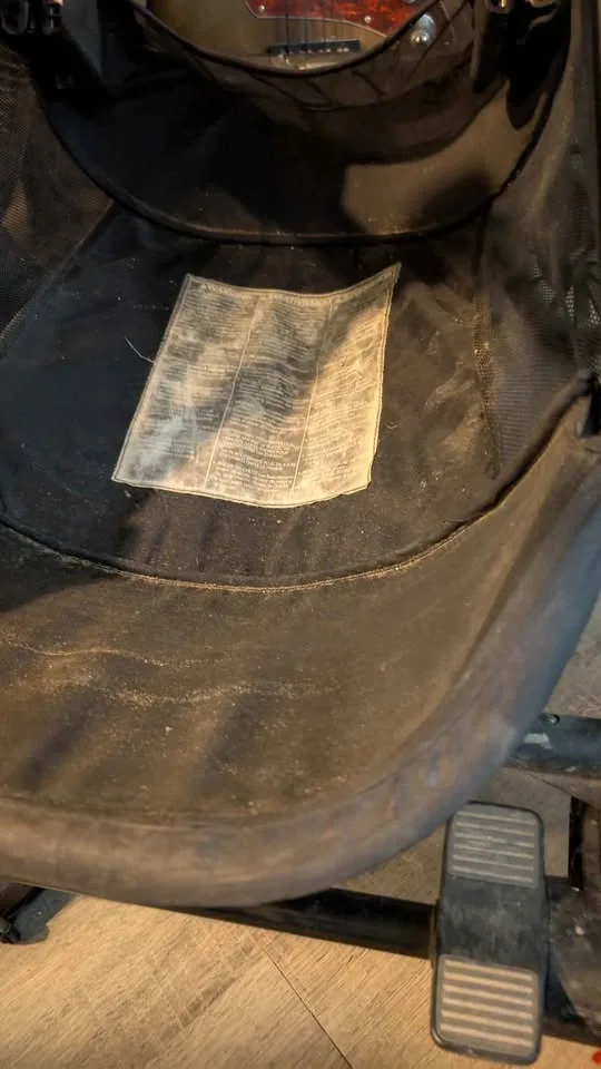 Evenlo Pivot Expand Stroller plus caddy and changing pad! image indicator(4)