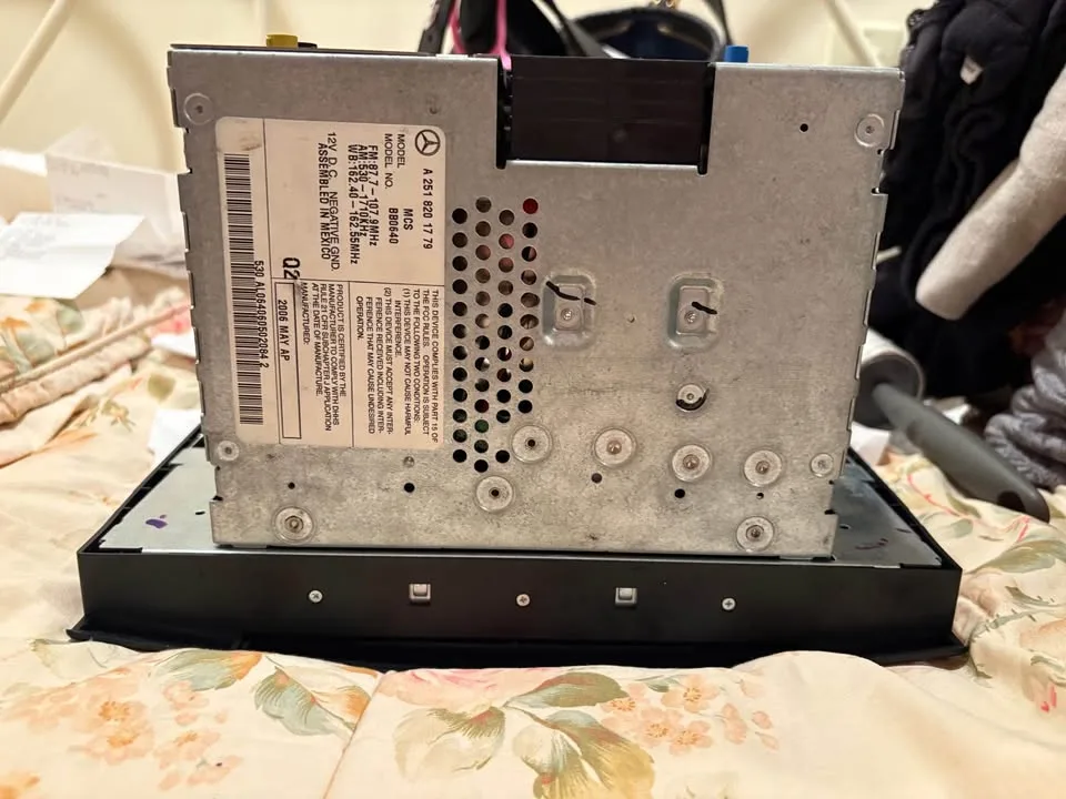 2006 ML 350 Factory Radio image indicator(4)