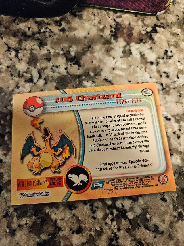 #6 Charizard Topps 1999 image indicator(2)