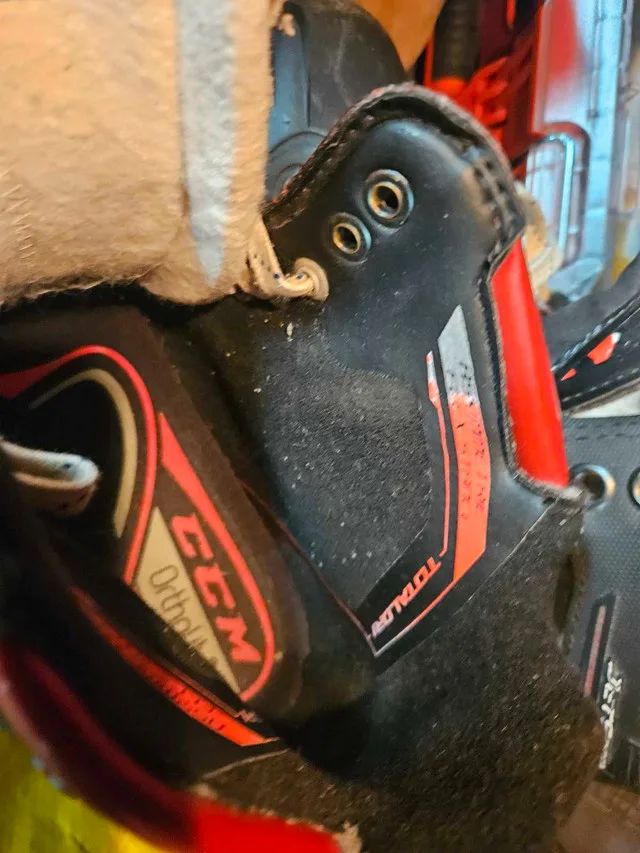 CCM JetSpeed FT2 Pro Stock Goalie Skates image indicator(3)