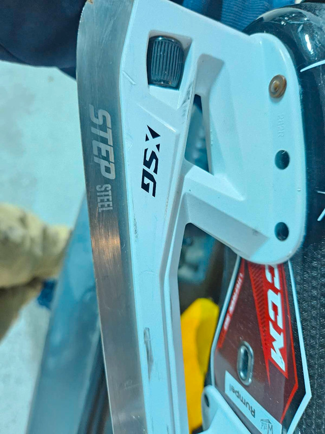 CCM JetSpeed FT2 Pro Stock Goalie Skates - photo 5
