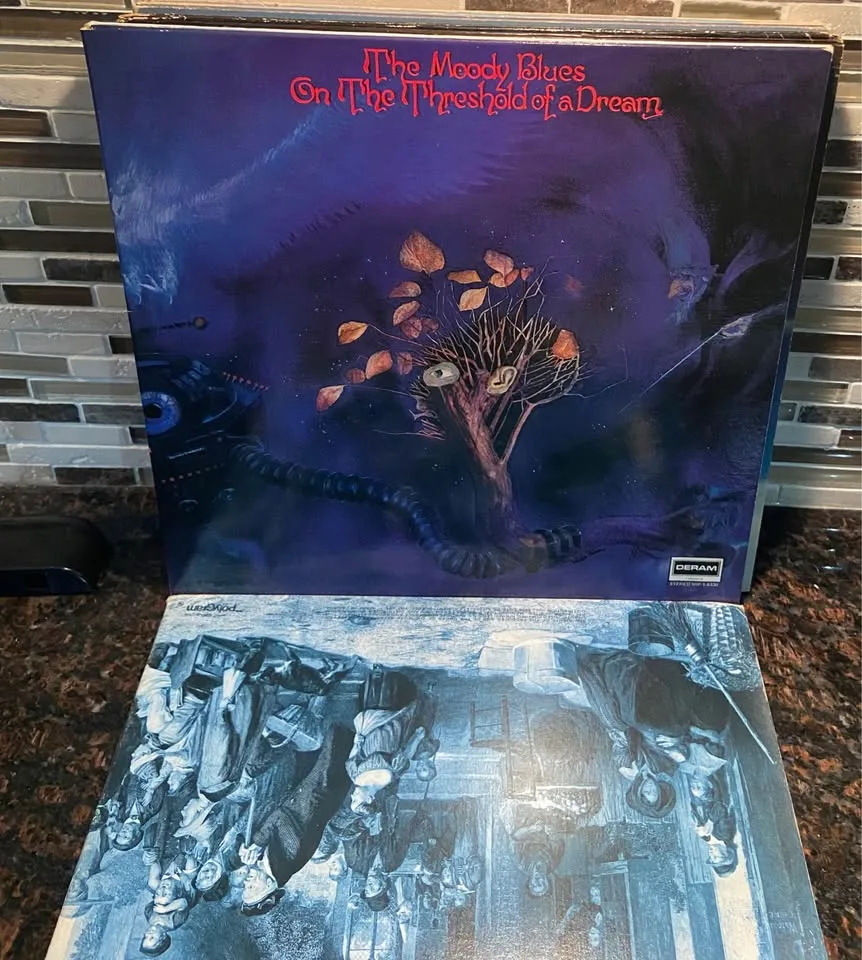 Moody Blues OG Vinyl RIP John Lodge image indicator(2)