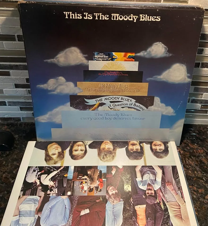 Moody Blues OG Vinyl RIP John Lodge image indicator(4)