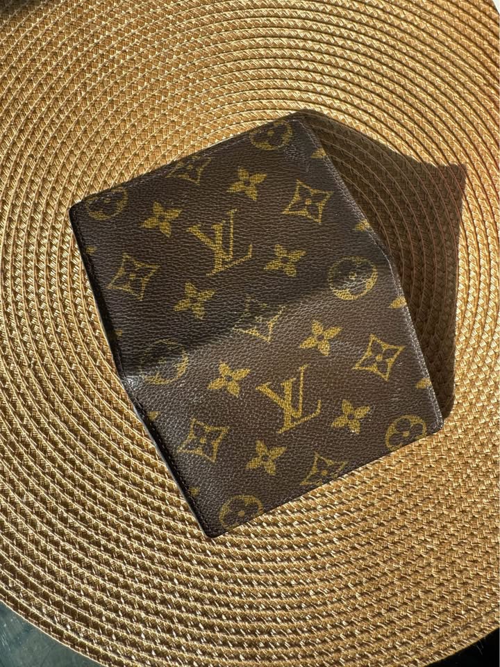 AUTHENTIC Vintage Louis Vuitton Card Holder - photo 2