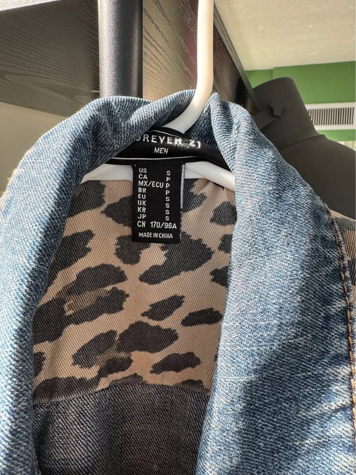 Forever 21 Denim Jacket - photo 2