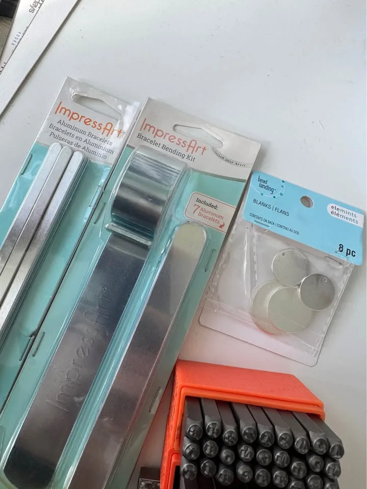 Impress Art Metal Stamping Kit image indicator(3)
