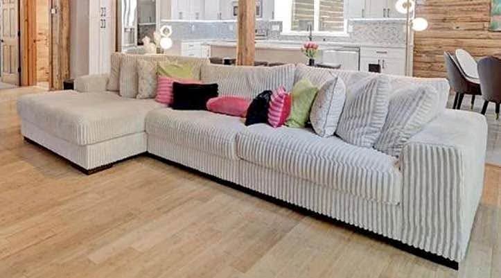 Sectional with chaise sofa