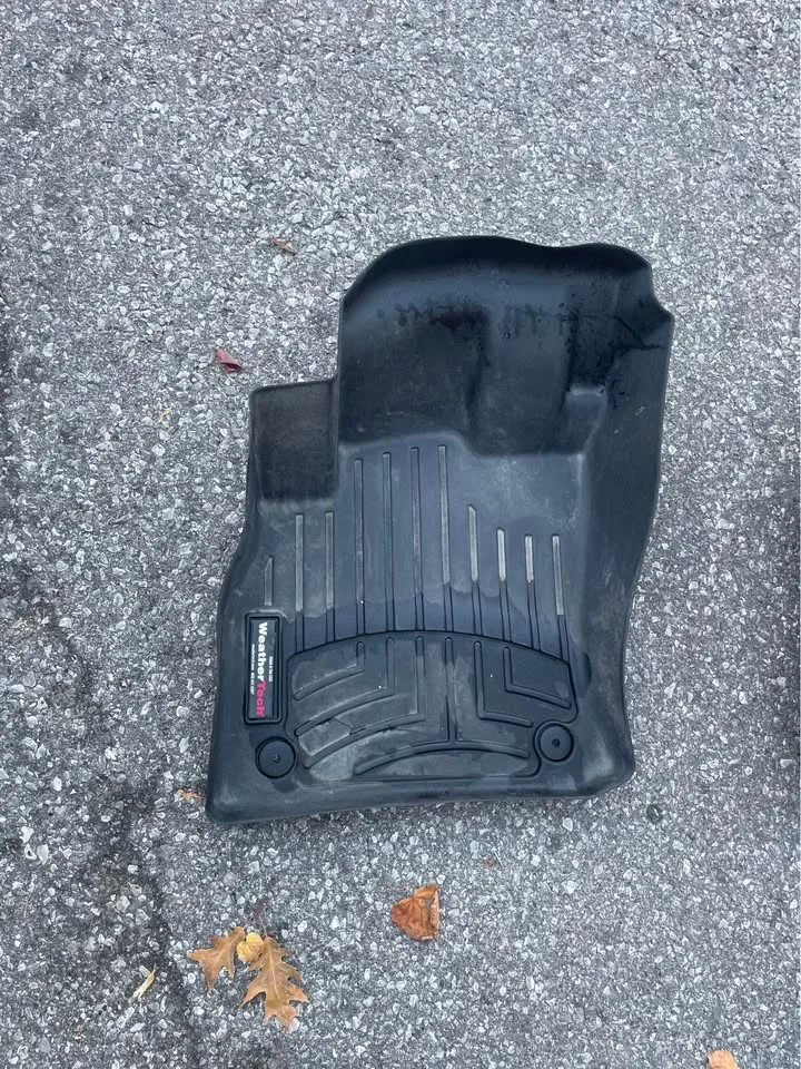 Audi Q3(2019-25) Weathertech winter mats image indicator(4)