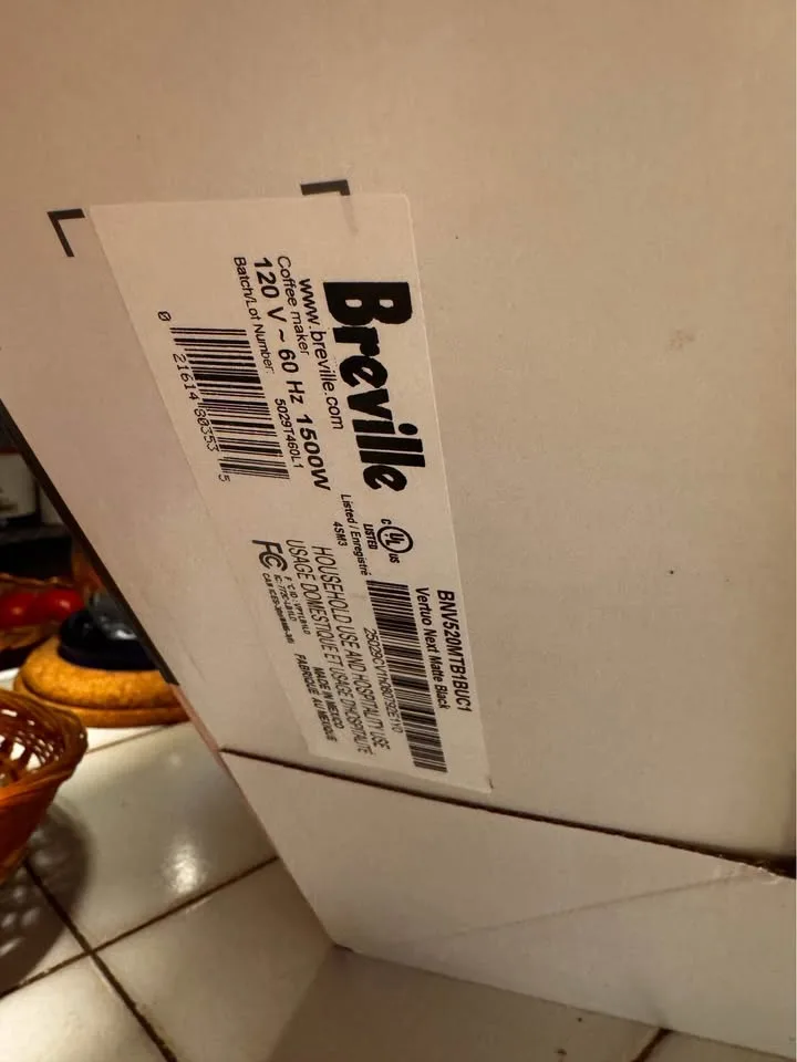 New- Vertuo Next Nespresso Machine image indicator(7)