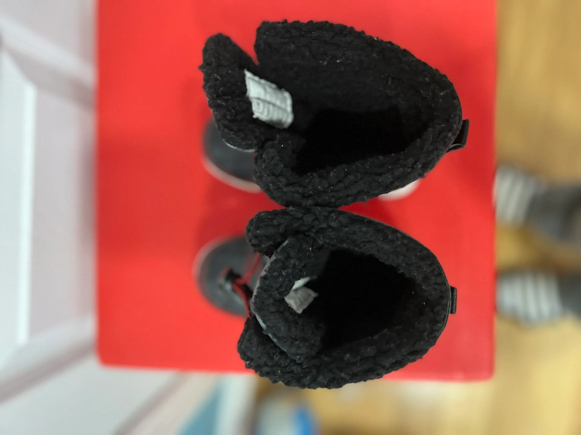 Totes Snow Boots Size 10M image indicator(4)