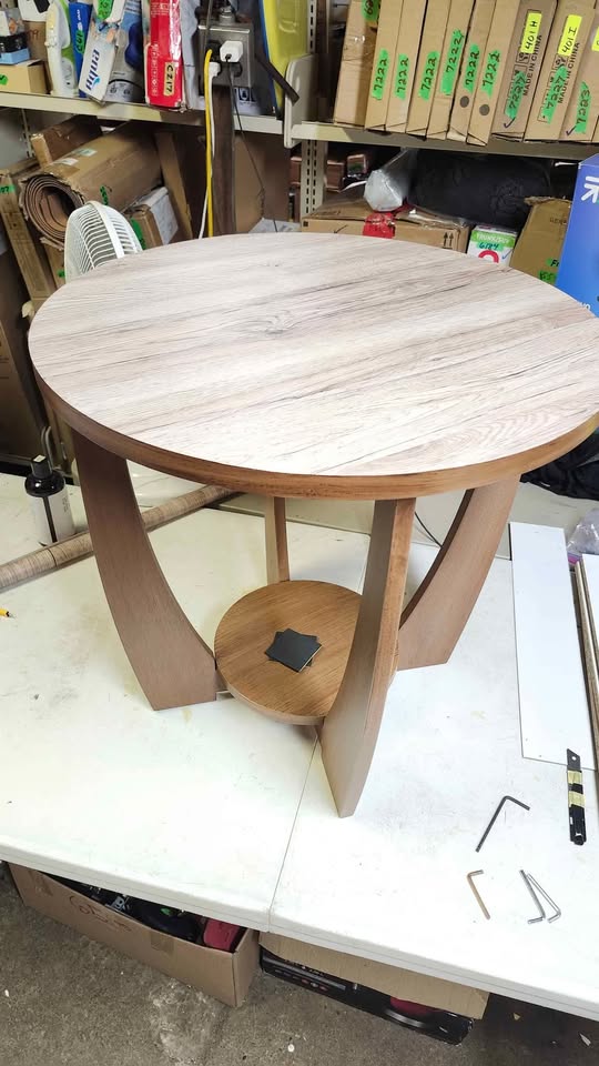 24 inch two tone wood table - photo 4