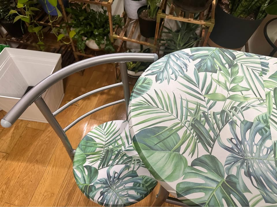 Small table with chairs - photo 5