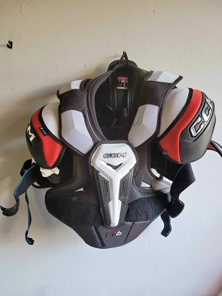 CCM JETSPEED SHOULDER PAD thumbnail