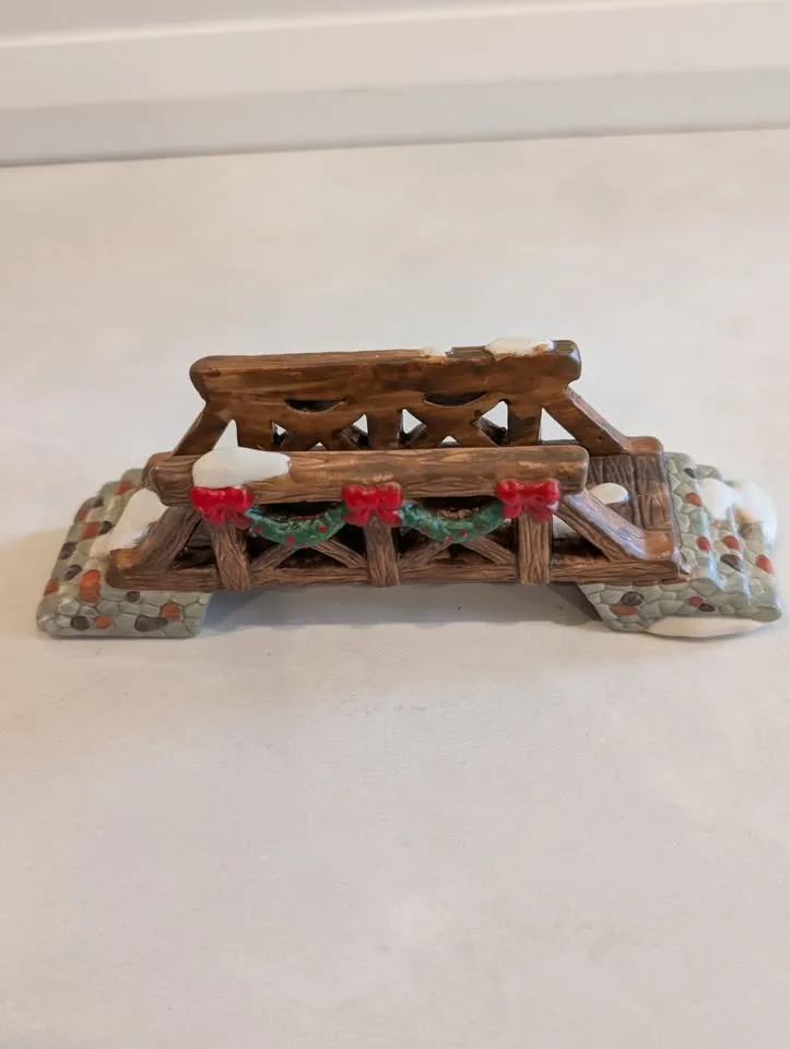 Norwood Hills Country Spirit Porcelain Bridge 51-7219-8 image indicator(6)