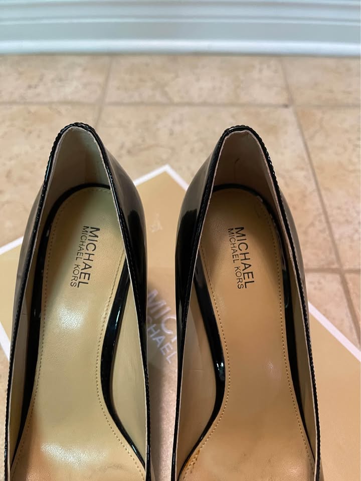 New Michael Kors Pauline Closed Toe Patent Shoes Size 7.5 - photo 3