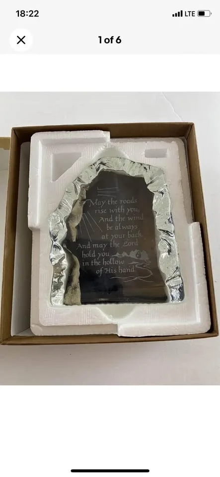 Vintage 1977 Hallmark Crystal Paperweight Austria thumbnail