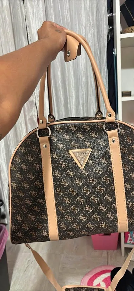 GUESS duffle bag thumbnail
