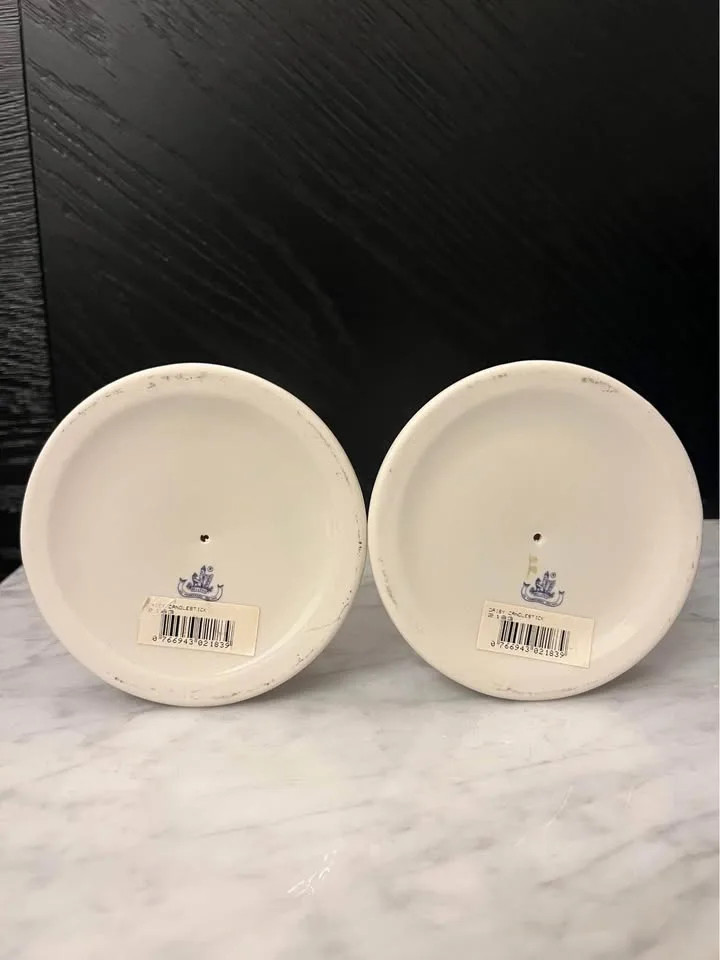 Belleek Irish Shamrock Daisy candlesticks image indicator(4)