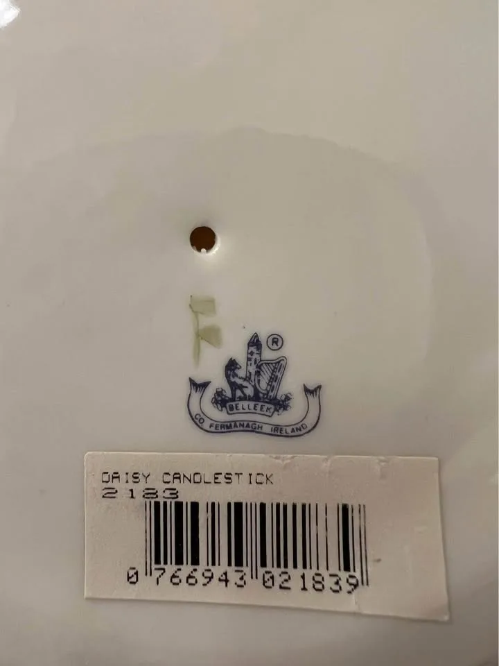 Belleek Irish Shamrock Daisy candlesticks image indicator(5)