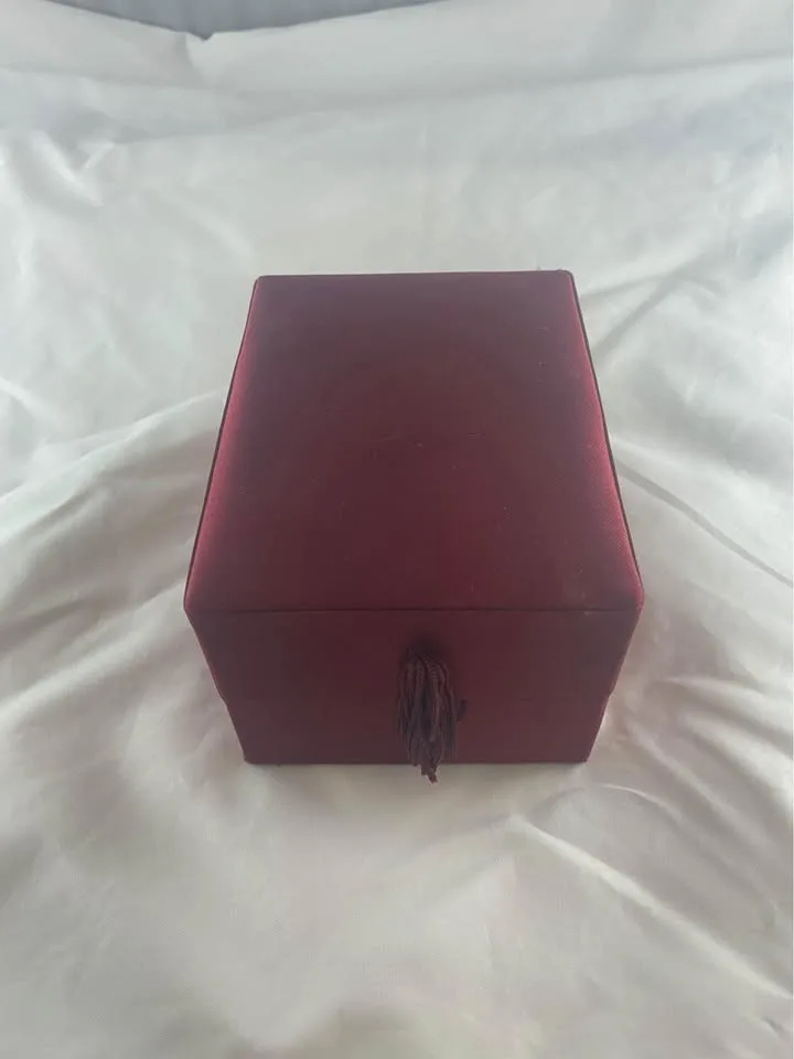 Faithful Guardians Angel - Nurse’s Angel Figurine image indicator(2)