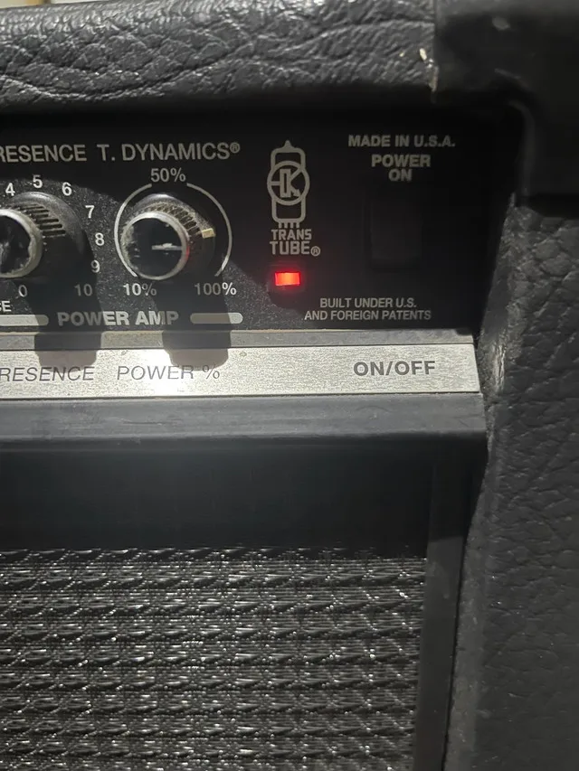 Peavy Bandit 112 Sheffield Guitar Amp image indicator(2)