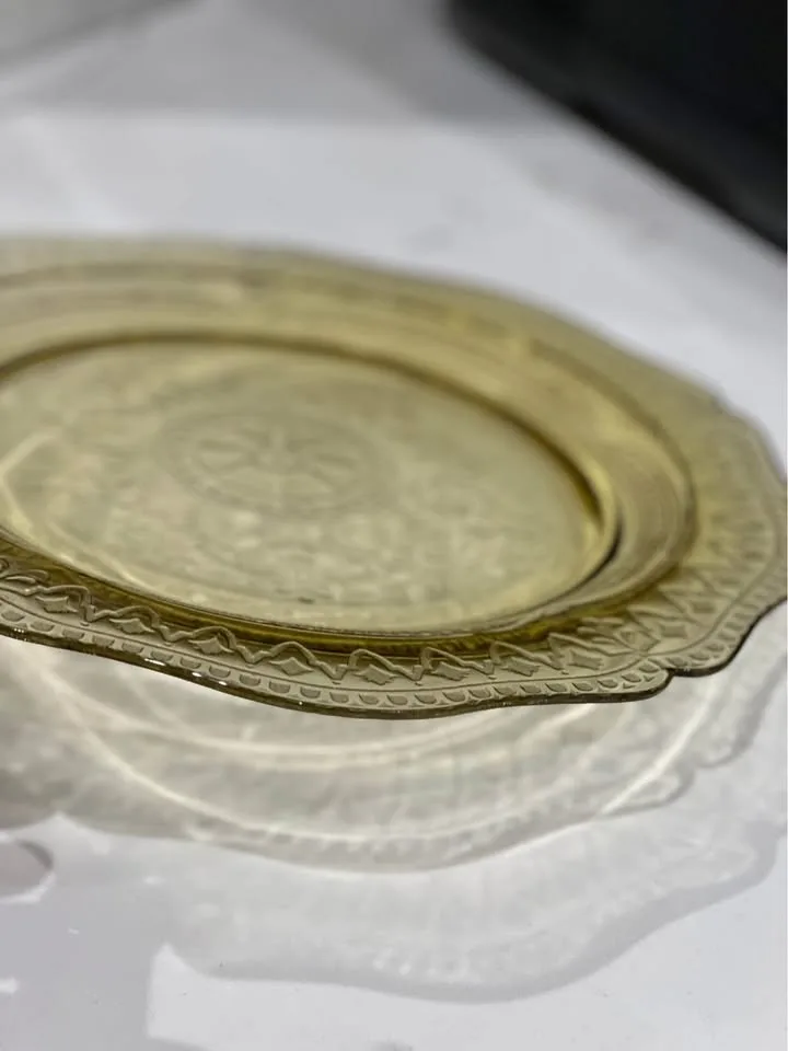 Federal Amber Depression Glass Plate Vintage image indicator(4)