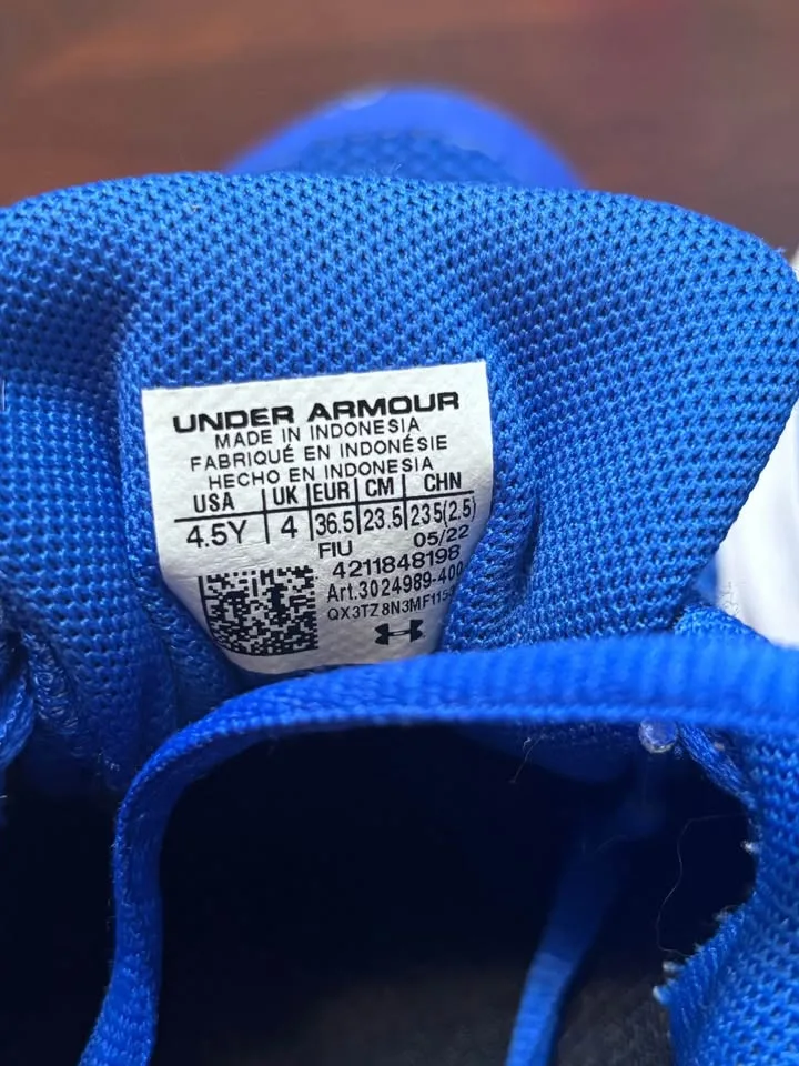 Under Armour Surge 3 Boys' Grade School Running Shoes image indicator(5)