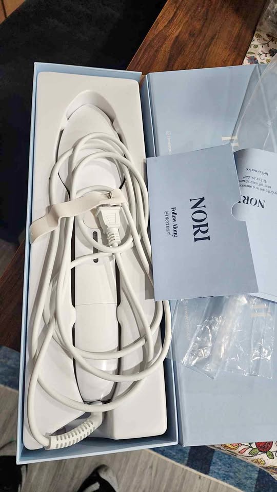 HANDHELD STEAM IRON NORI
