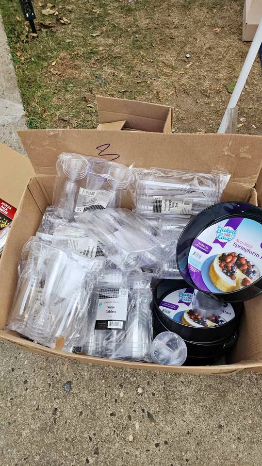 BUNDLE MAKE AN OFFER GOOD MONEY