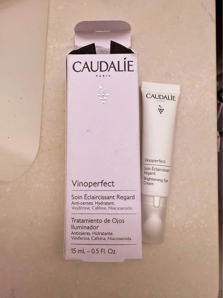 Two Caudalie Vinoperfect eye cream thumbnail