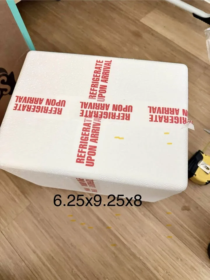 Free small styrofoam box thumbnail