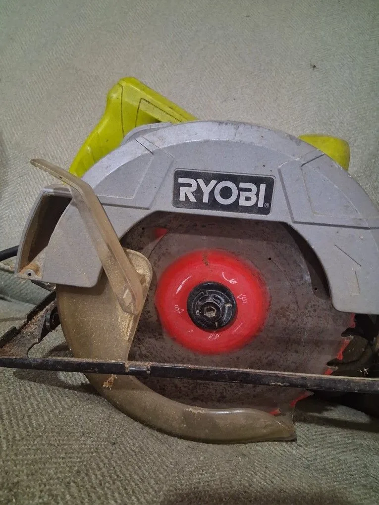 Ryobi Circular Saw 13 Amp Corded 7-1/4 in