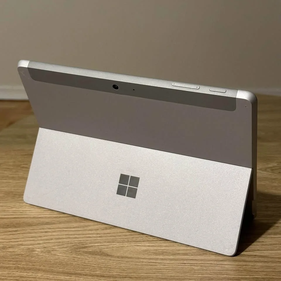 Microsoft Surface Go - 8/128 GB - Intel Pentium R image indicator(2)