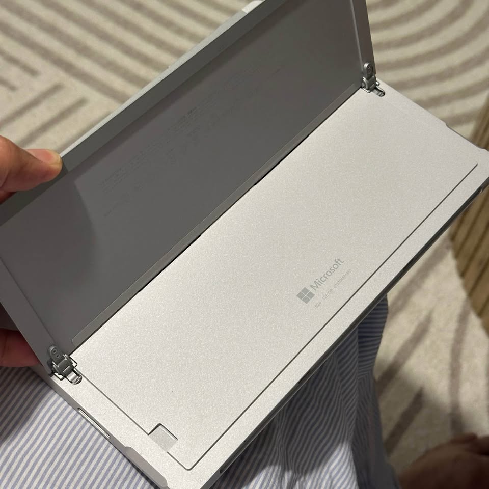 Microsoft Surface Go - 8/128 GB - Intel Pentium R - photo 3