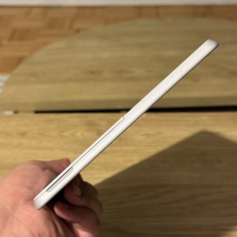 Microsoft Surface Go - 8/128 GB - Intel Pentium R image indicator(6)