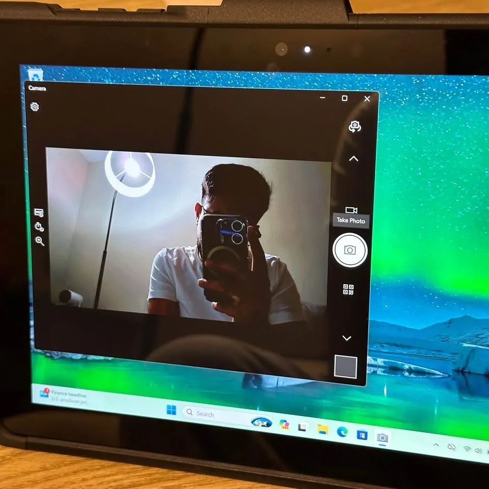 Microsoft Surface Go - 8/128 GB - Intel Pentium R image indicator(10)