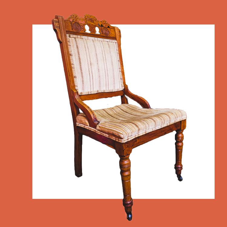 Antique Victorian Eastlake Carved Walnut Accent Chair 🪑 - photo 3