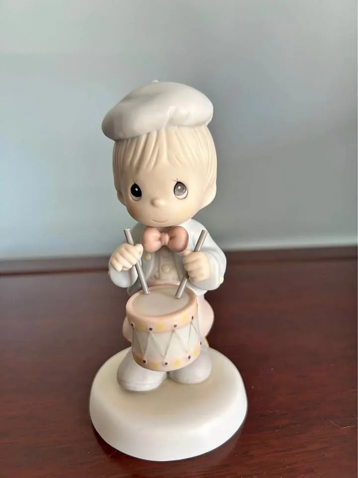 Precious moments Marching to the beat of the freedom’s drum thumbnail