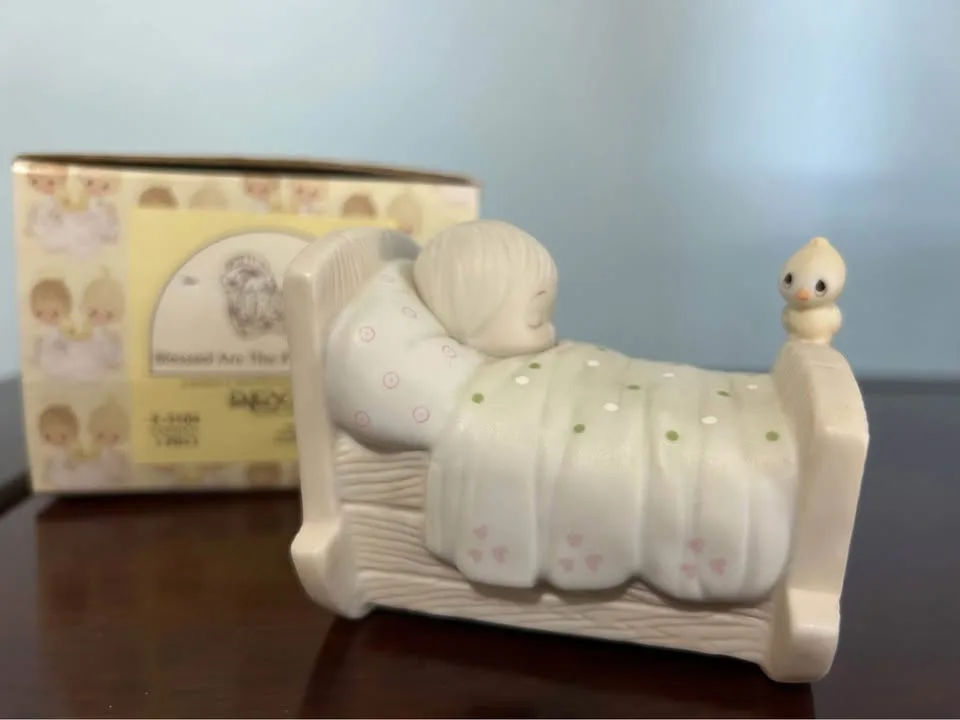 Precious Moments Figurines image indicator(4)