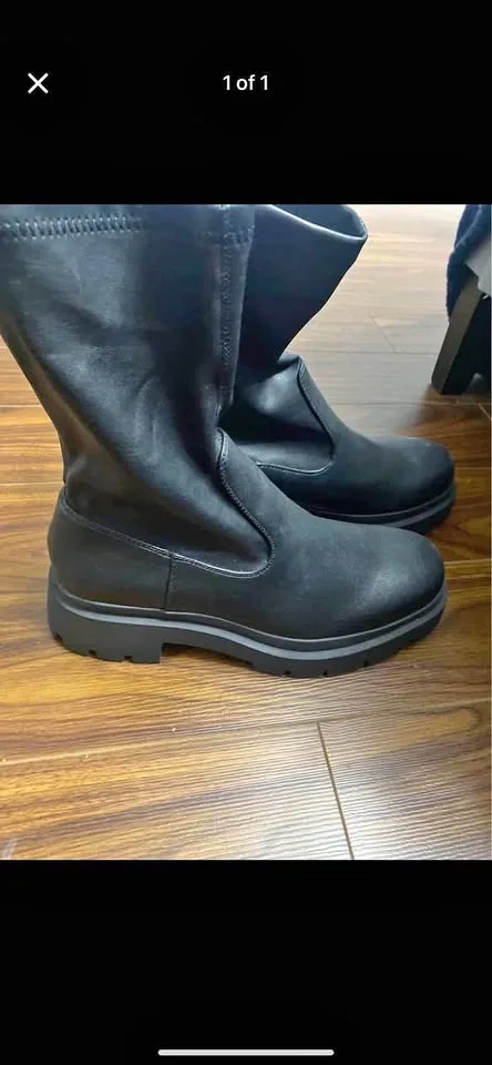 Pull on boots new thumbnail