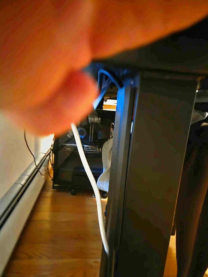 Lg oled 27 inch monitor/ secret lab magnus pro desk